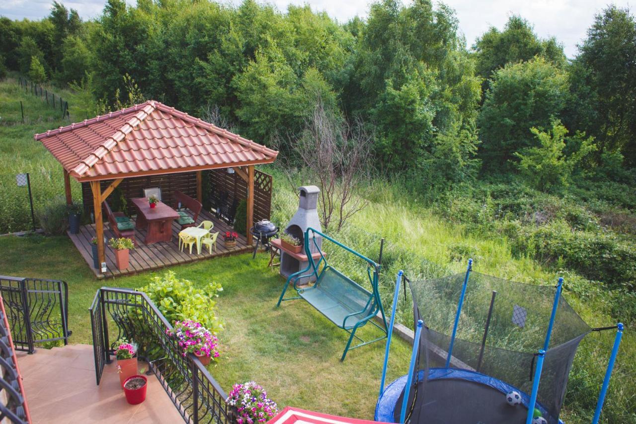 Ewa Pokoje Goscinne Mieroszyno Exterior photo